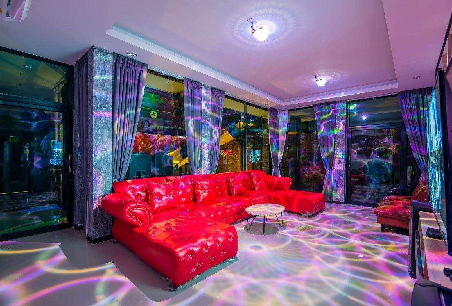 Gallery 38