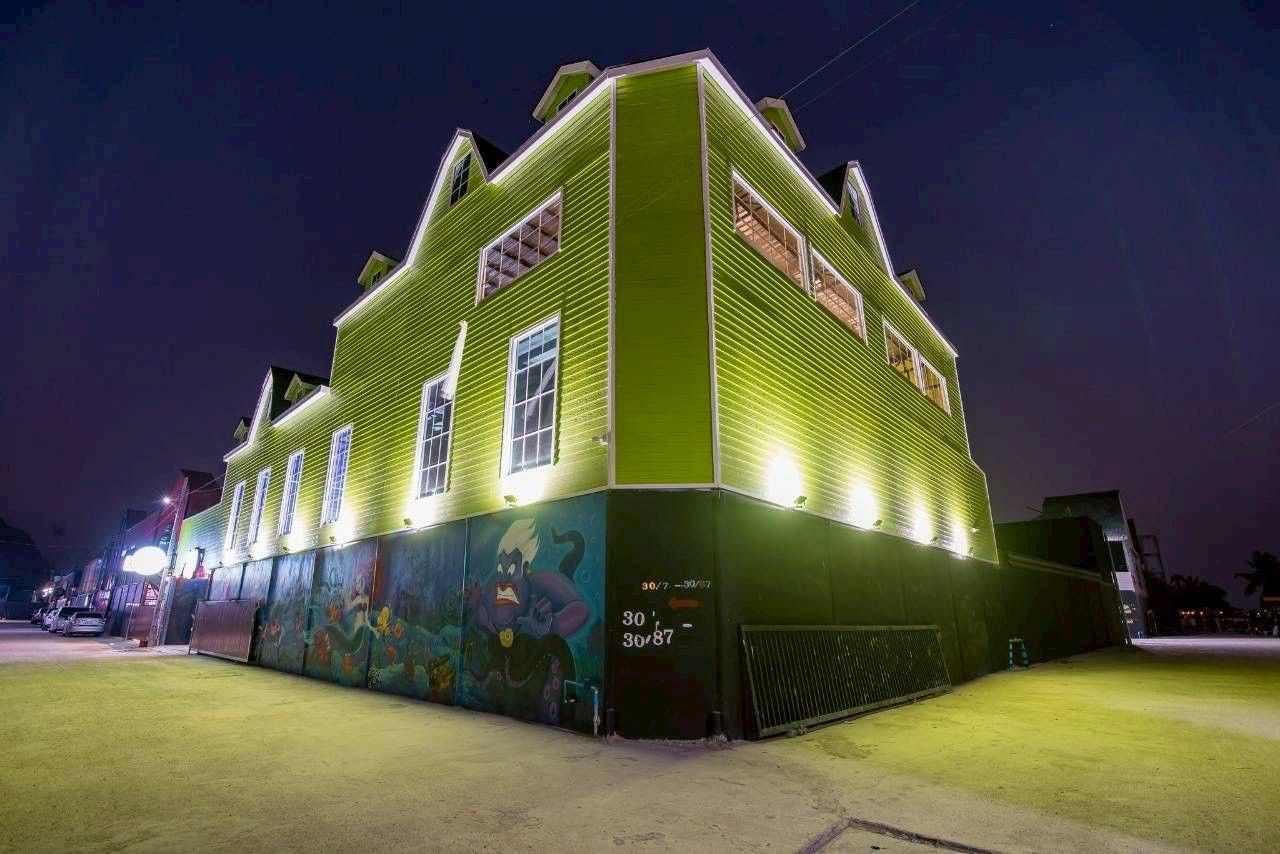 Gallery 40