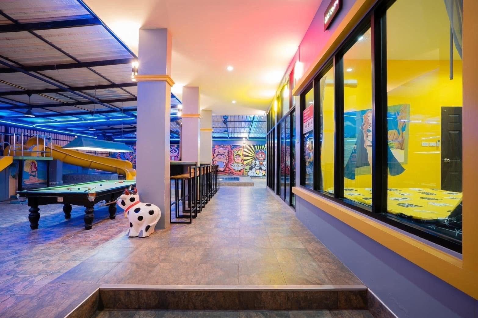 Gallery 10