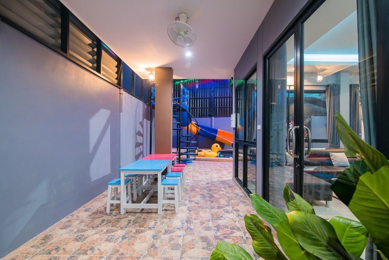 Gallery 20