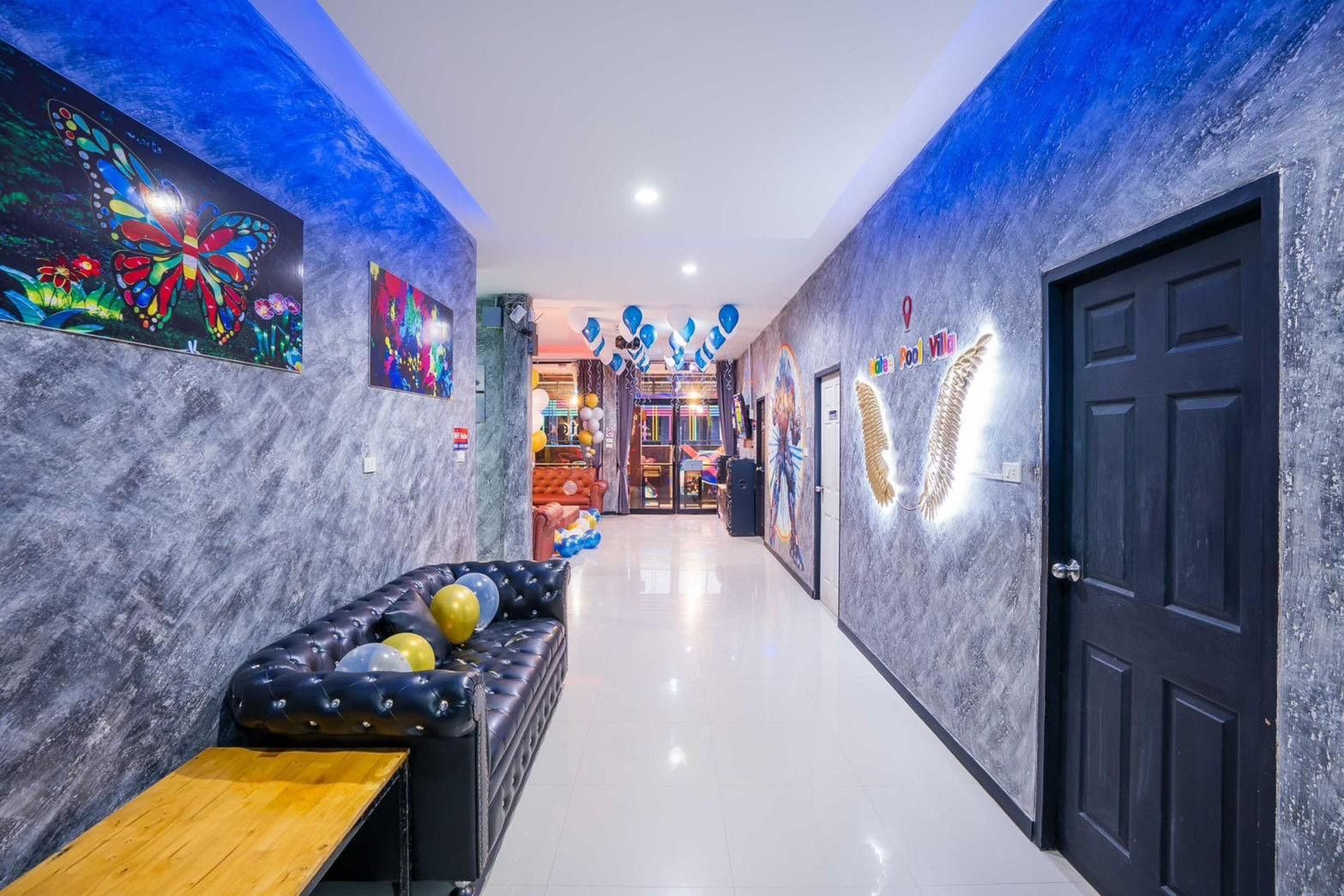Gallery 14