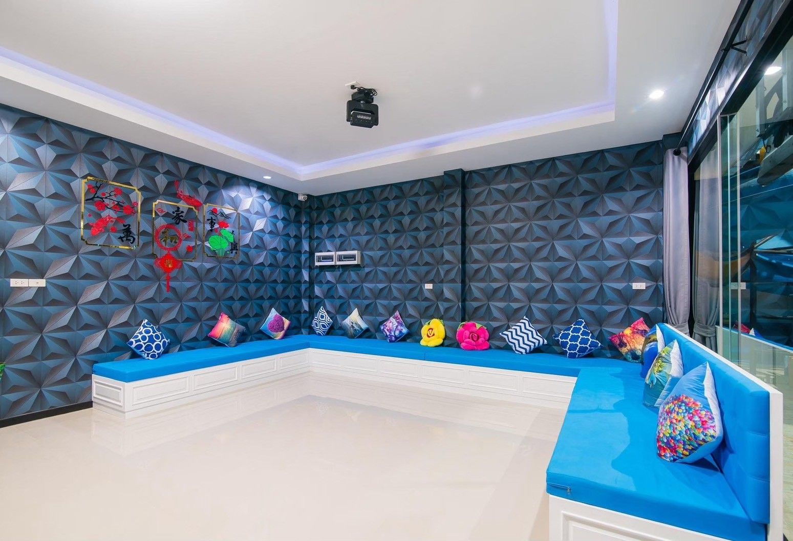 Gallery 26