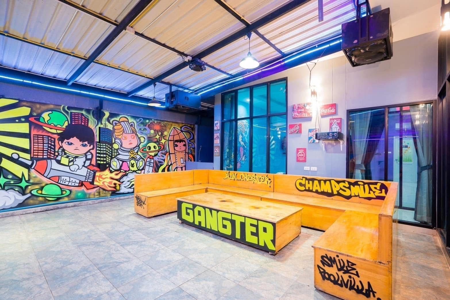 Gallery 8