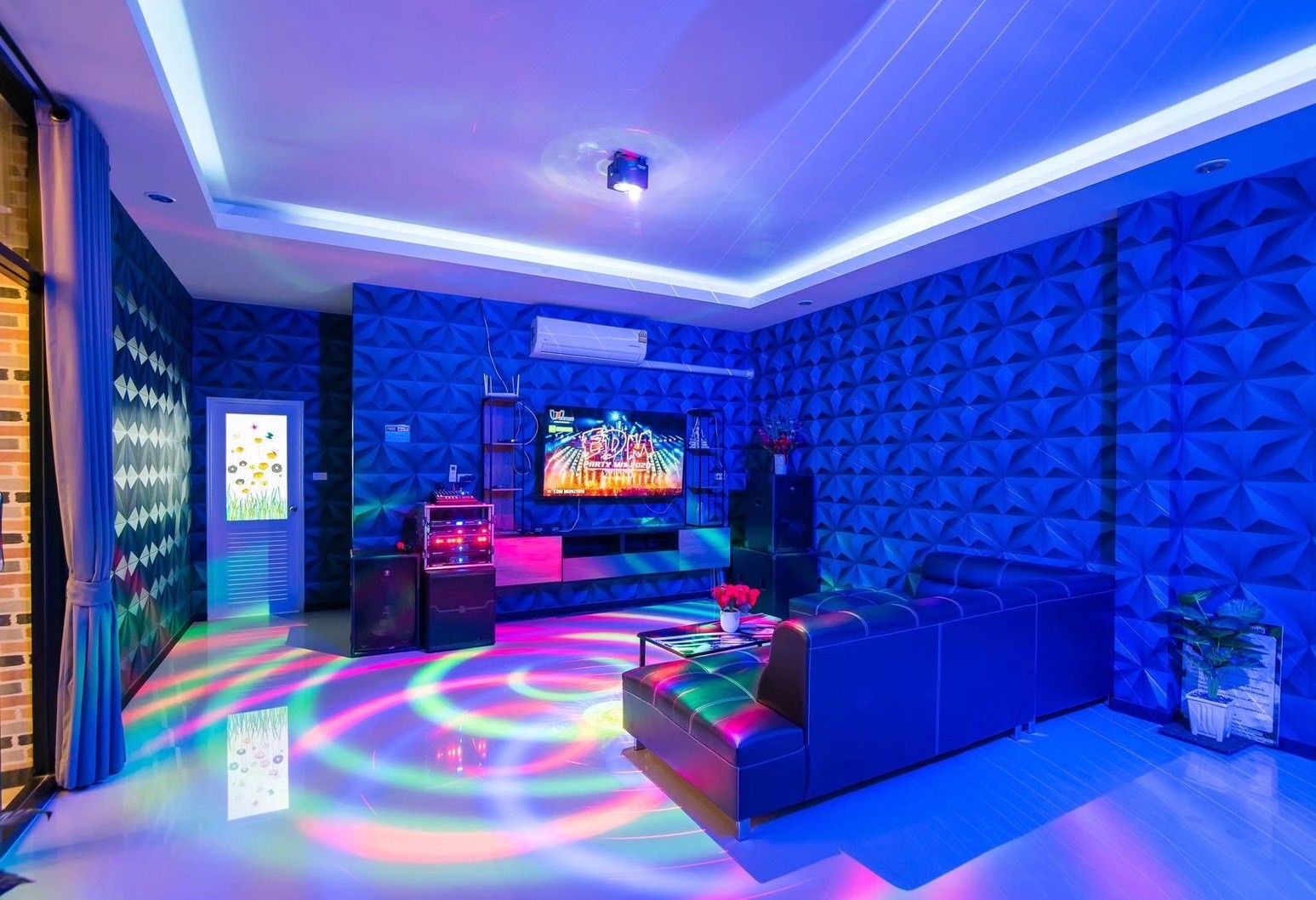 Gallery 27