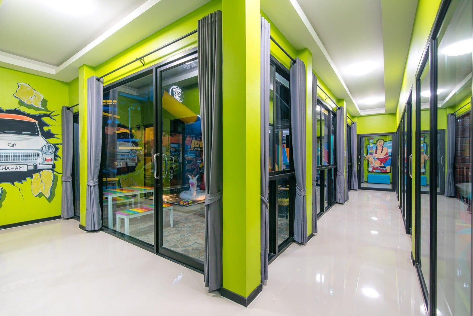 Gallery 28
