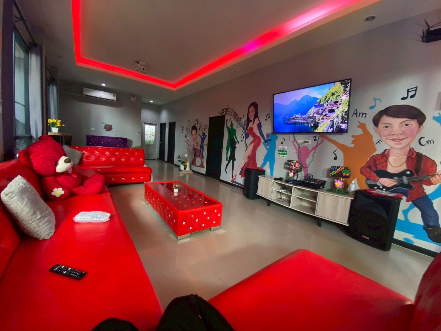 Gallery 15
