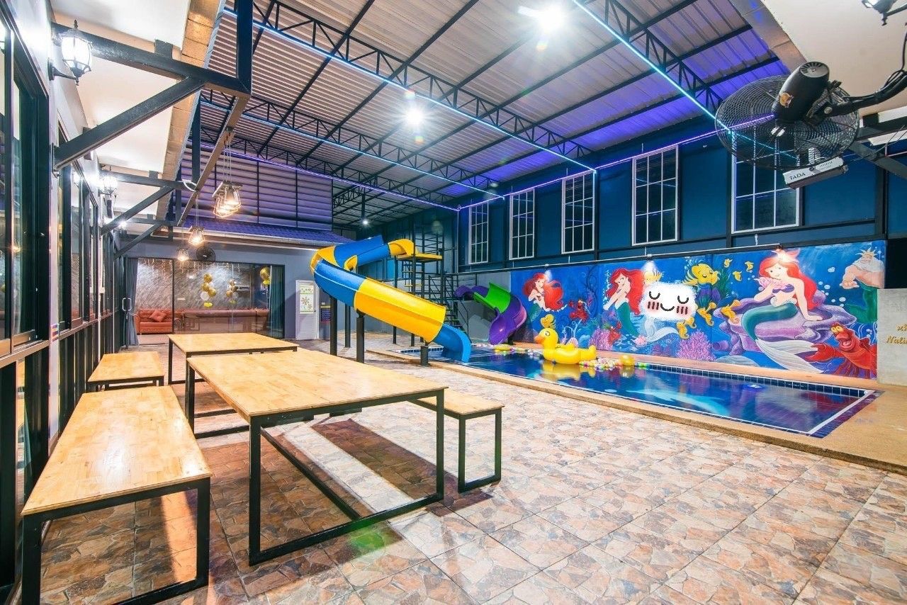 Gallery 8