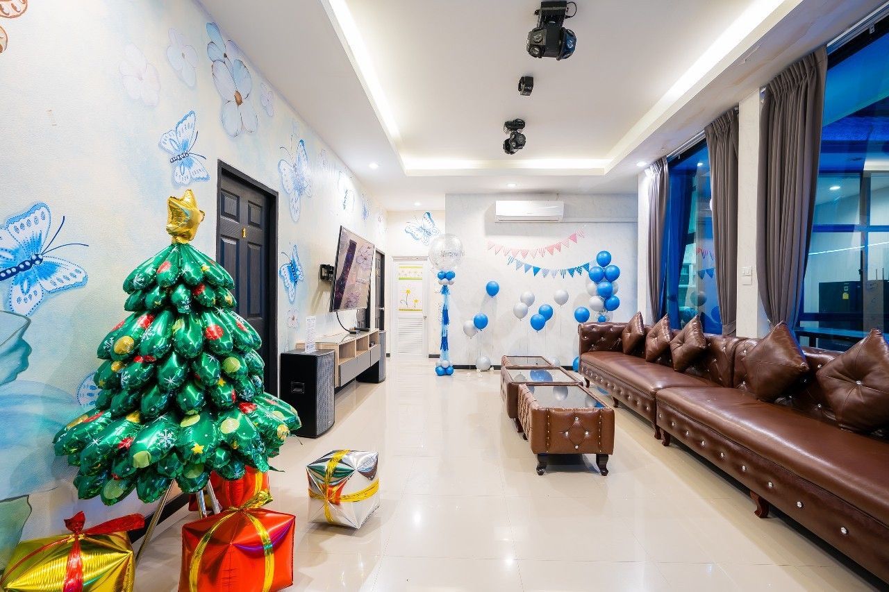 Gallery 7