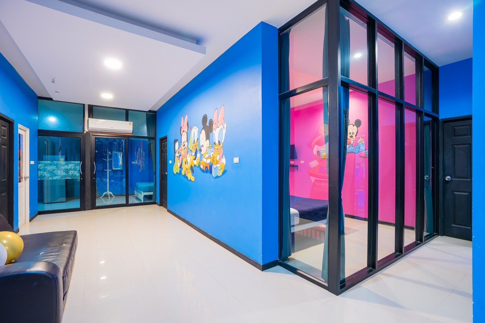 Gallery 73