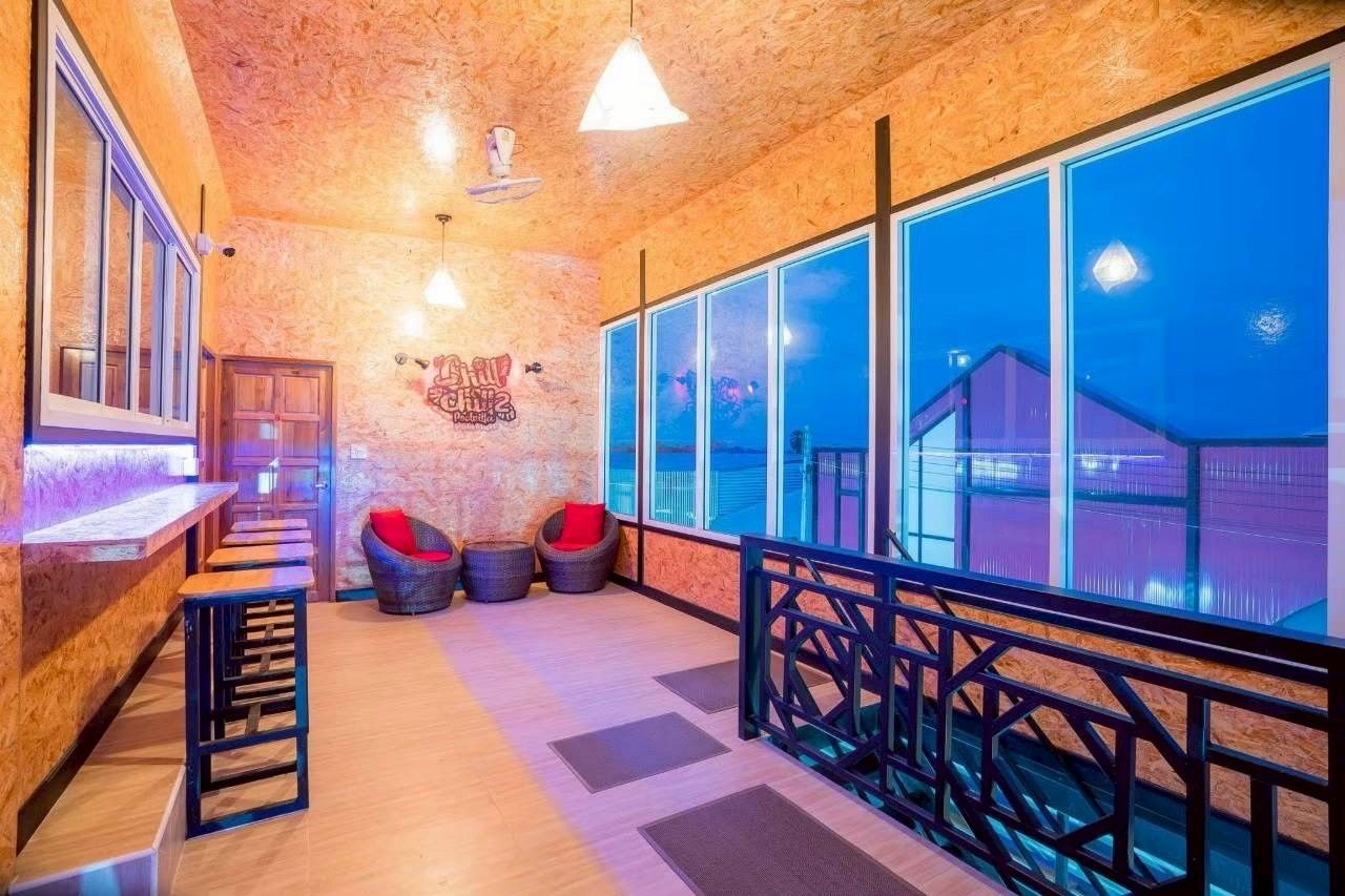 Gallery 48