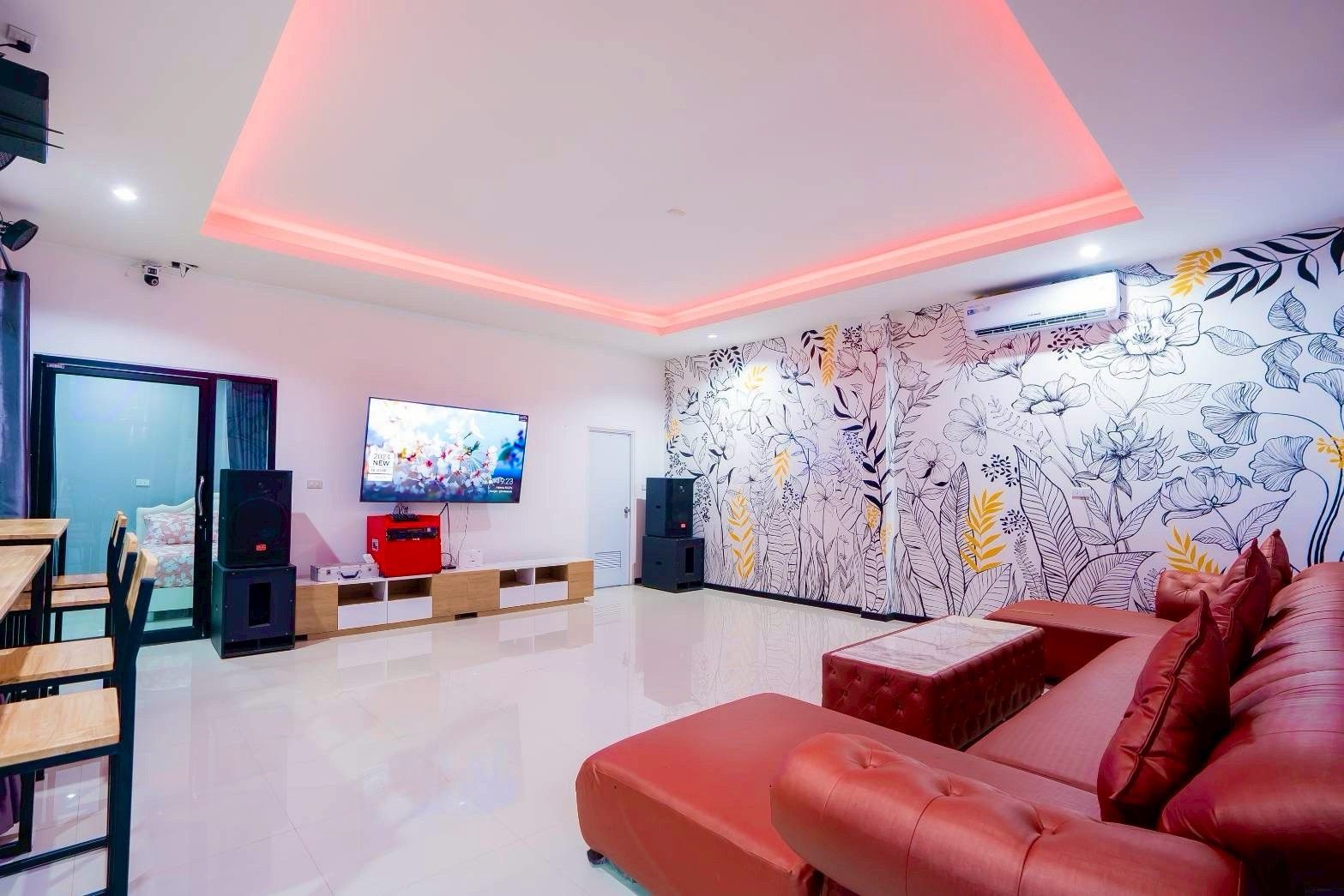 Gallery 71