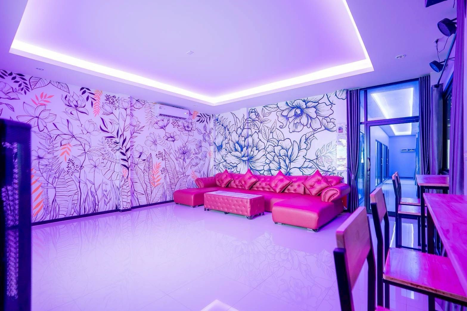 Gallery 40
