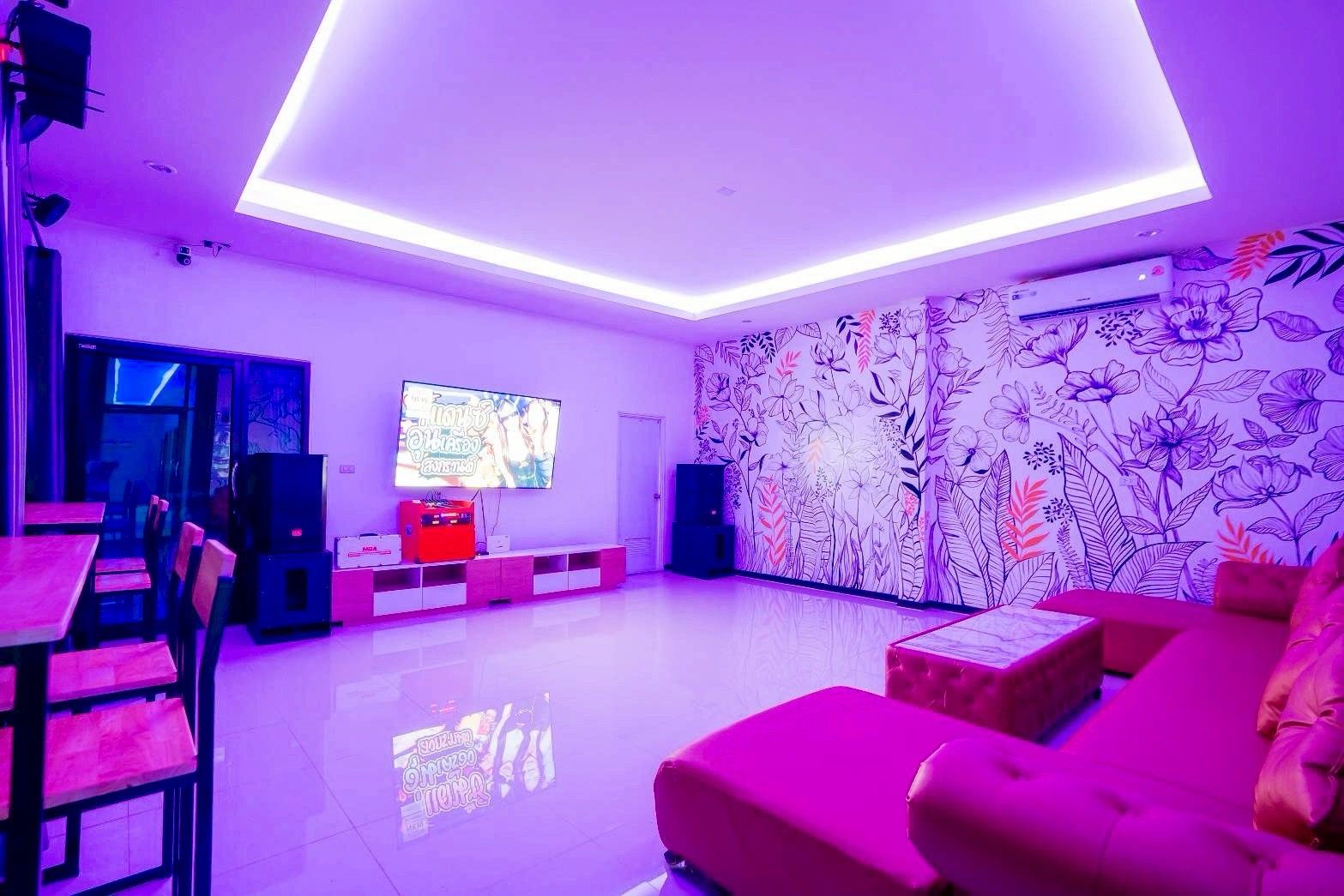 Gallery 55